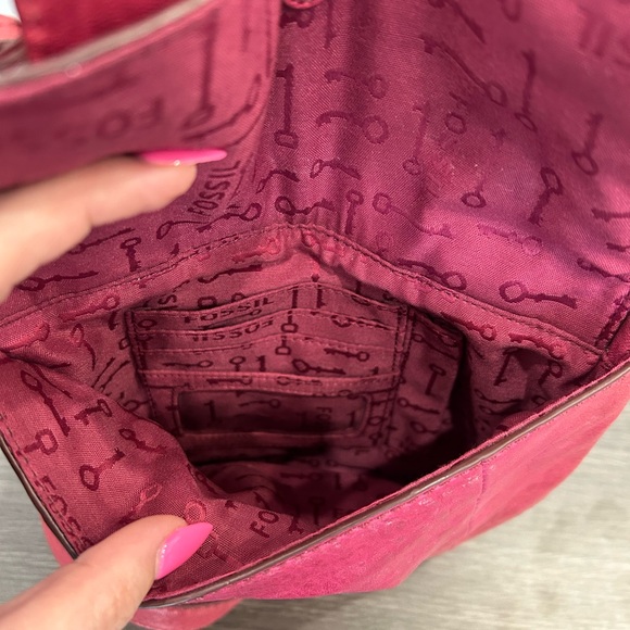 Fossil Red Leather Gold Key Vintage Crossbody Bag Purse - Picture 5 of 12